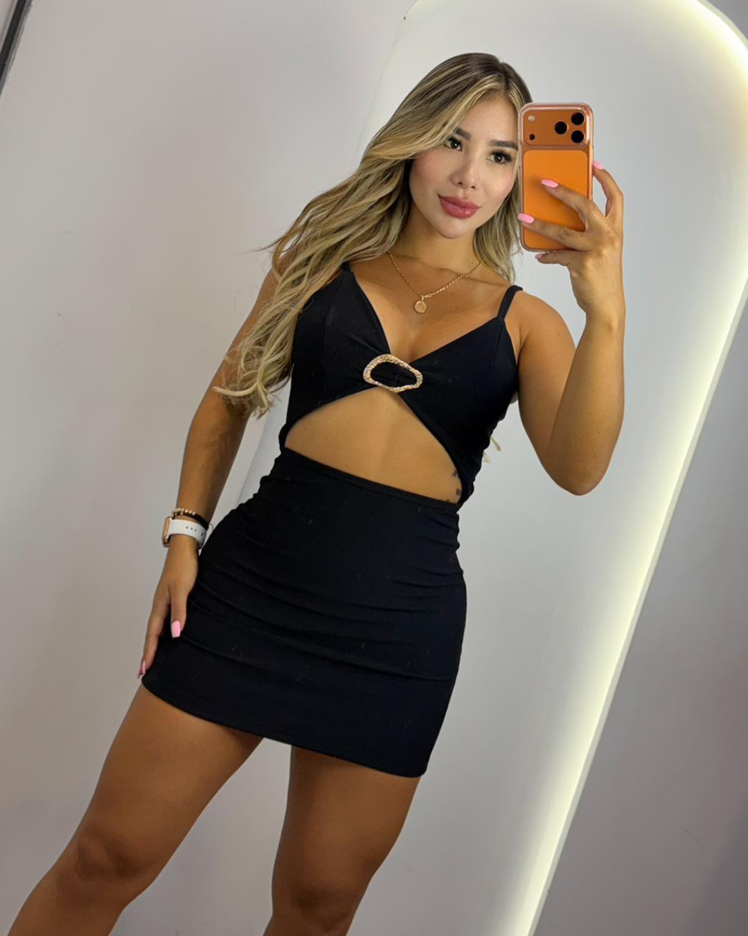VESTIDO HERRAJES